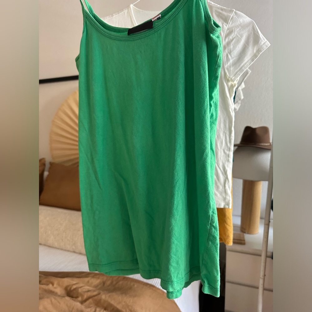 Rubbish tank top